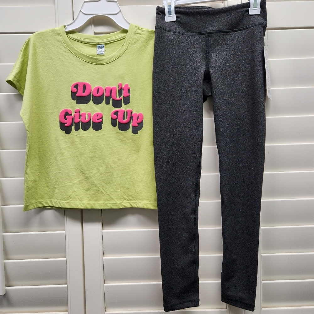 🆕️ Old Navy Tee & Leggings by 90 ° by Reflex